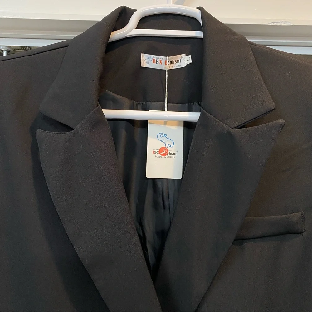 Solid Black Wardrobe Basic 1 button Blazer Jacket lined Women's size Large  NWT